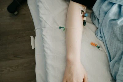 Klinikinė logika ir kraujagyslių intervencinių prietaisų pasirinkimo strategija